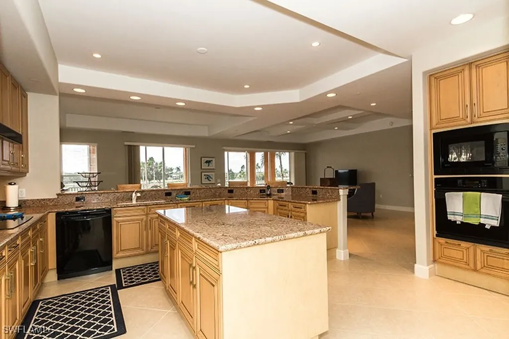 538 Avellino Isle Circle Naples FL 34119