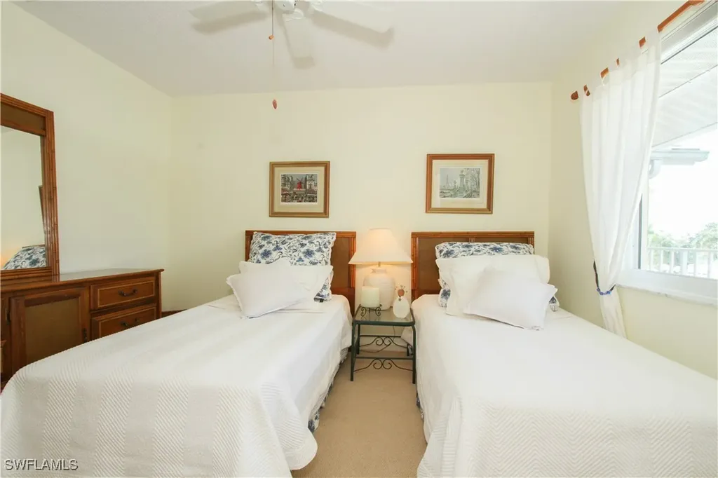 10686 Gulf Shore Drive Naples FL 34108