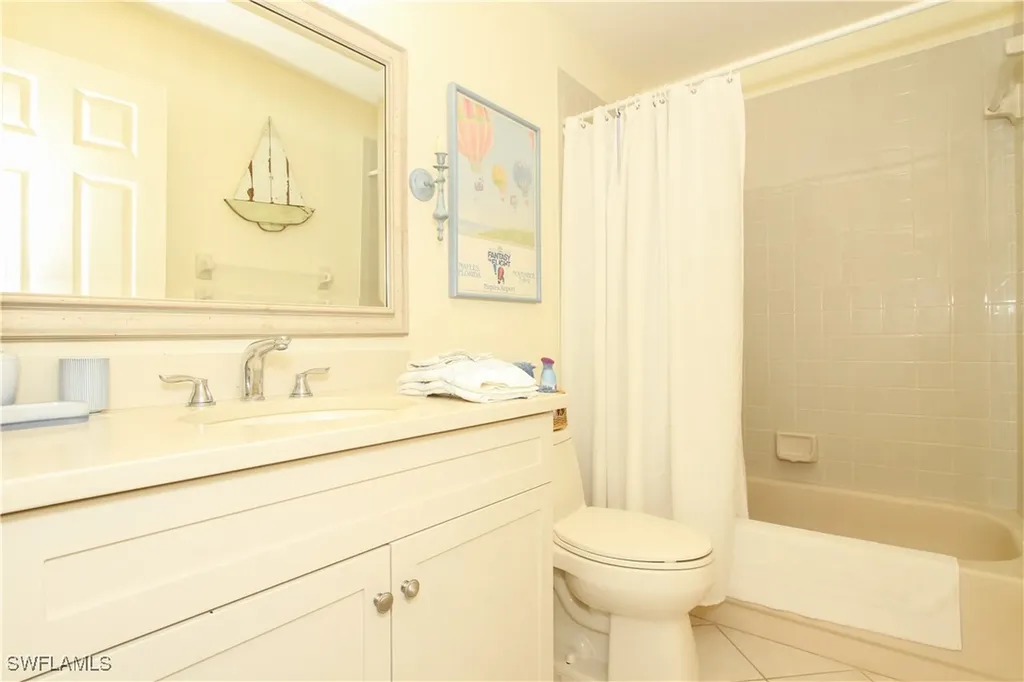 10686 Gulf Shore Drive Naples FL 34108