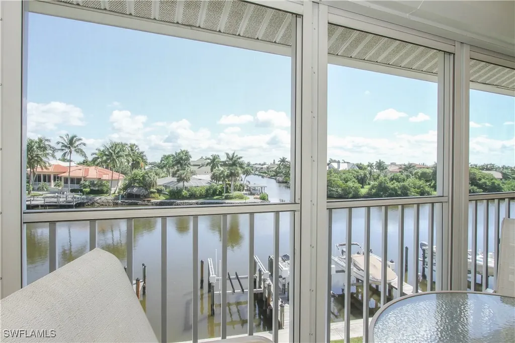 10686 Gulf Shore Drive Naples FL 34108
