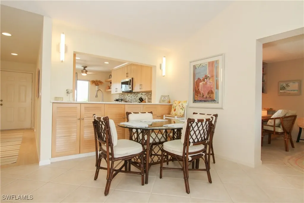 10686 Gulf Shore Drive Naples FL 34108