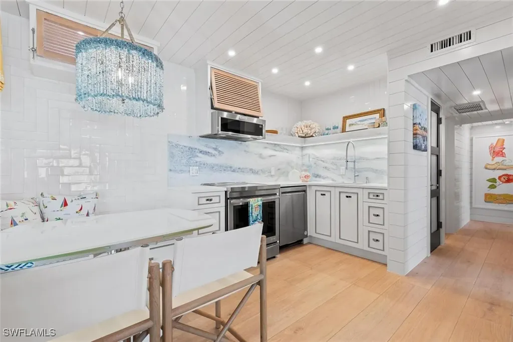 Marco Island FL, 1215 Edington Place, Unit C-4X