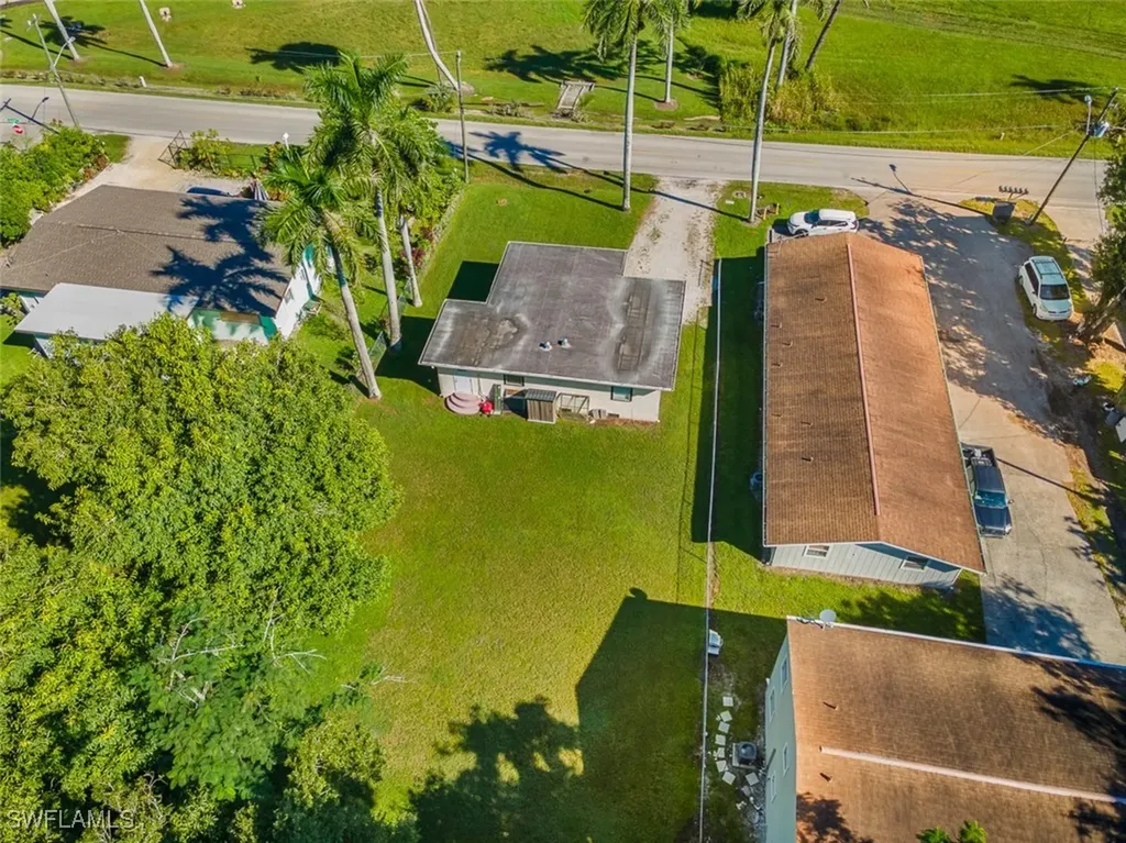 3916 Woodside Avenue Fort Myers FL 33916