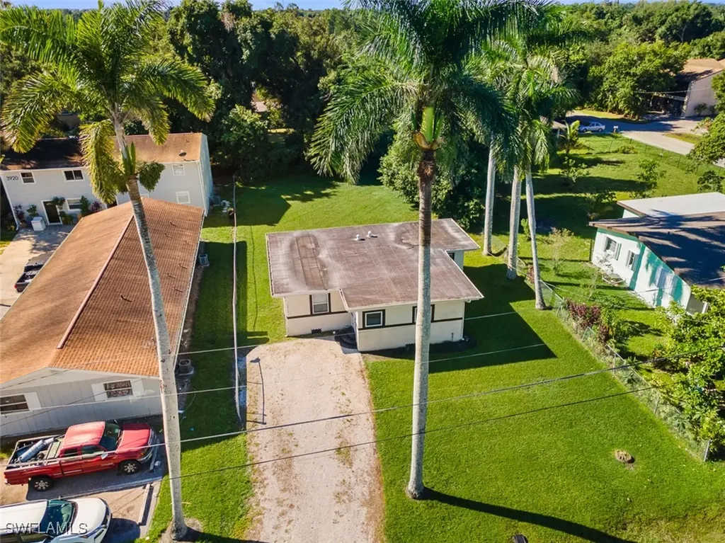3916 Woodside Avenue Fort Myers FL 33916