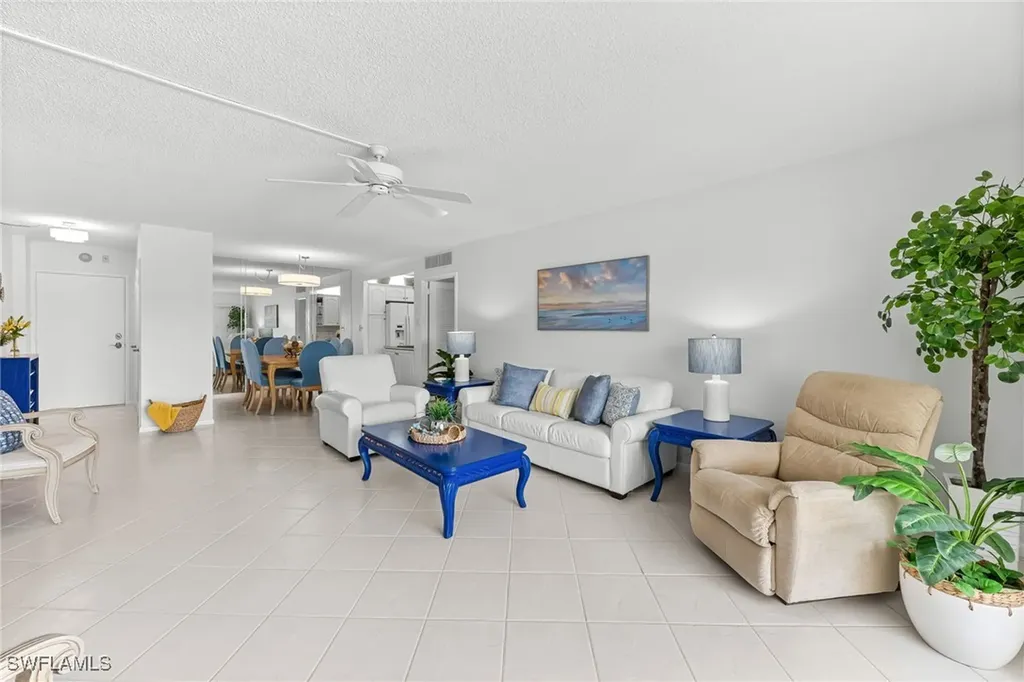 1977 Gulf Shore Boulevard N Naples FL 34102