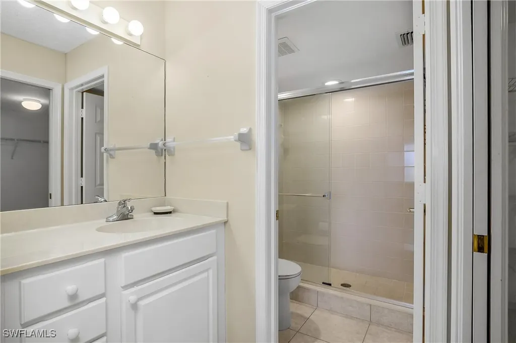 10682 Gulf Shore Drive Naples FL 34108