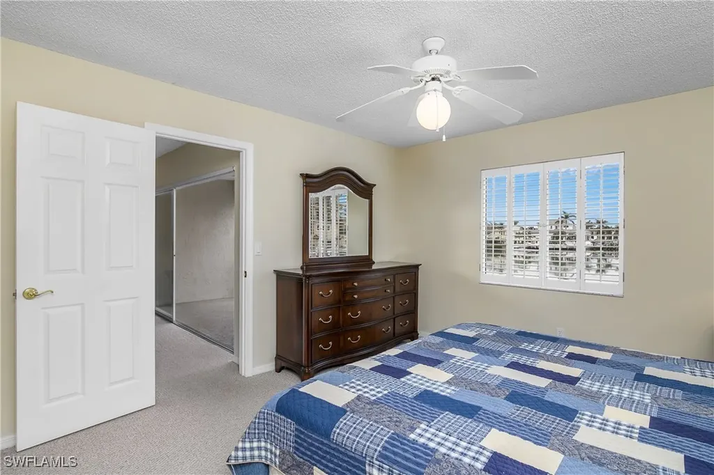 10682 Gulf Shore Drive Naples FL 34108