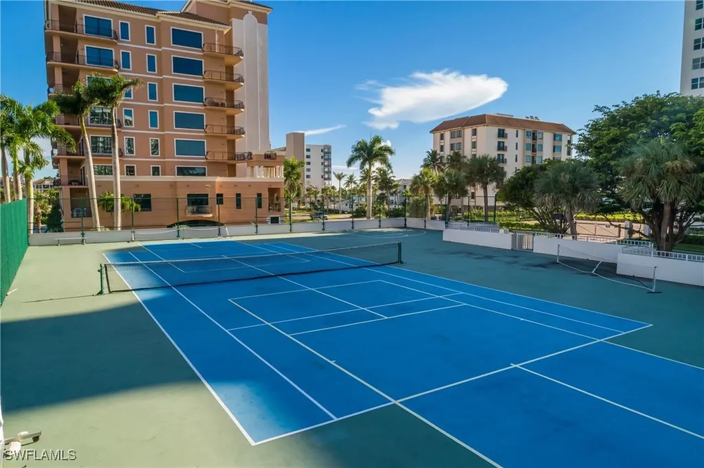 10682 Gulf Shore Drive Naples FL 34108