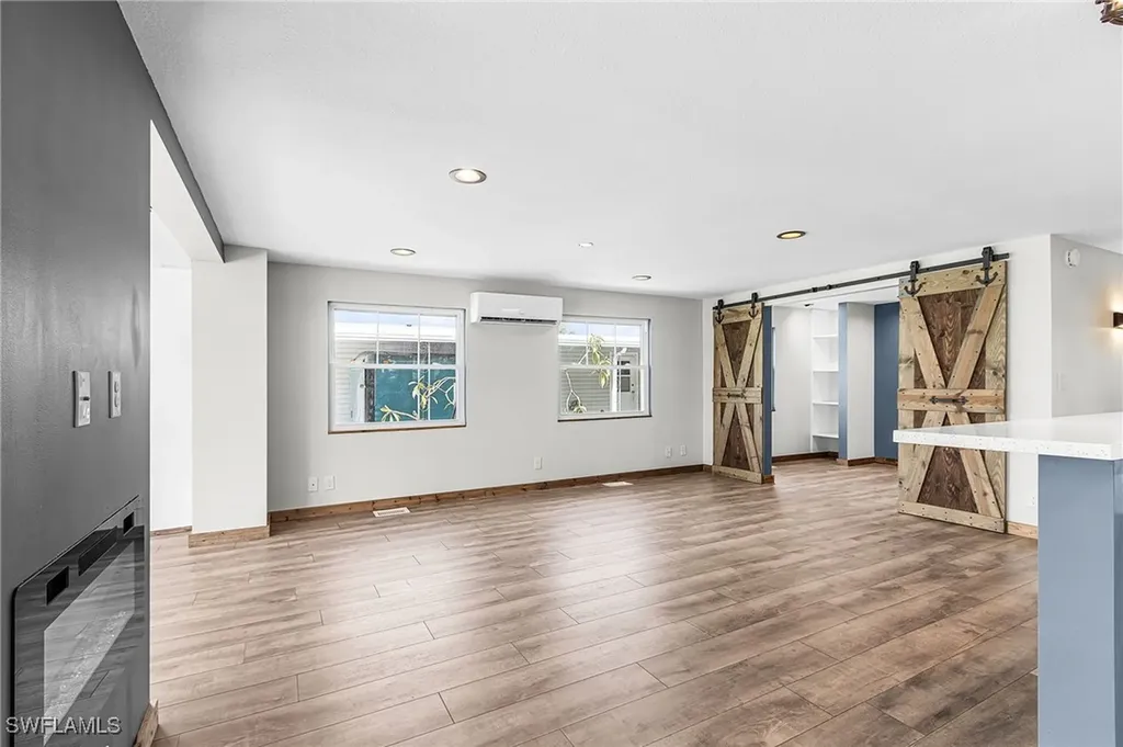 161 W Hampton Drive Fort Myers FL 33908