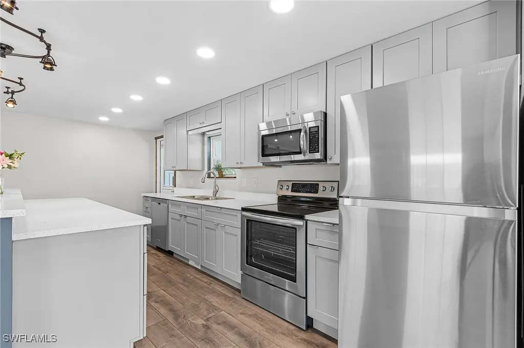 161 W Hampton Drive Fort Myers FL 33908