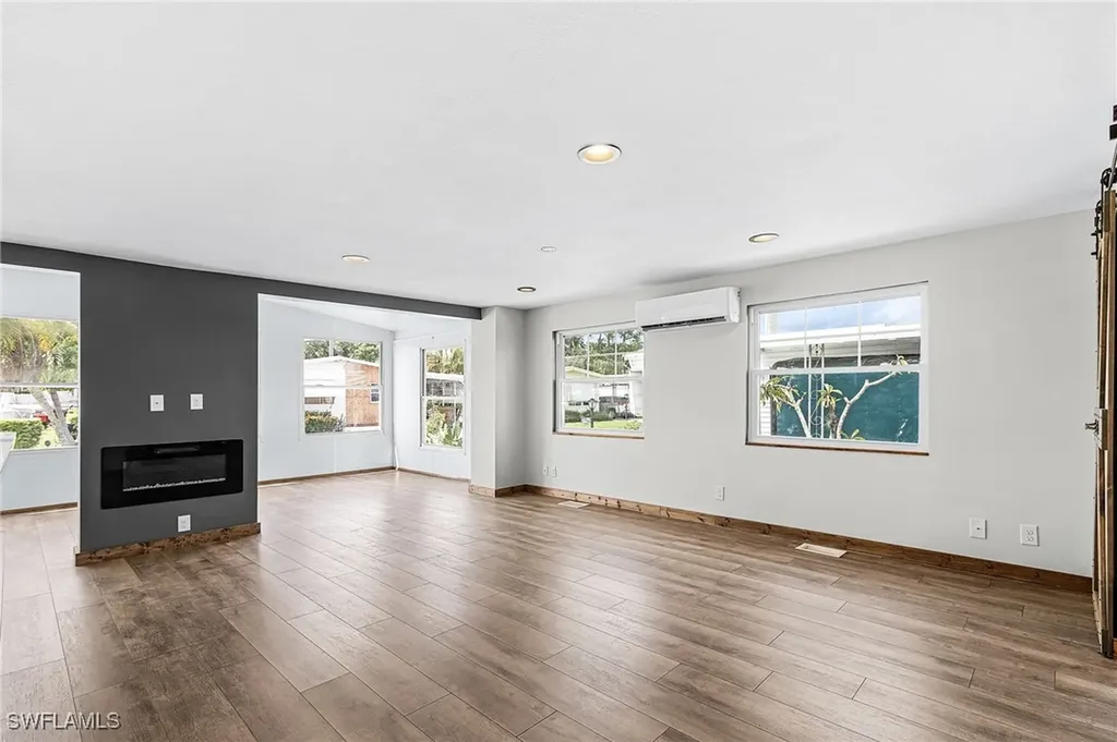 161 W Hampton Drive Fort Myers FL 33908