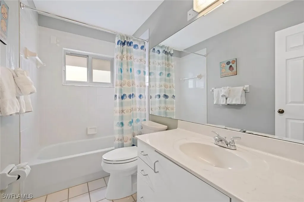 690 Amber Drive Marco Island FL 34145
