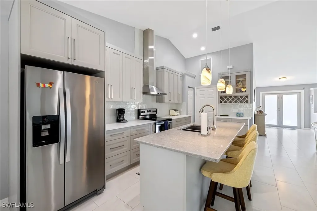 690 Amber Drive Marco Island FL 34145