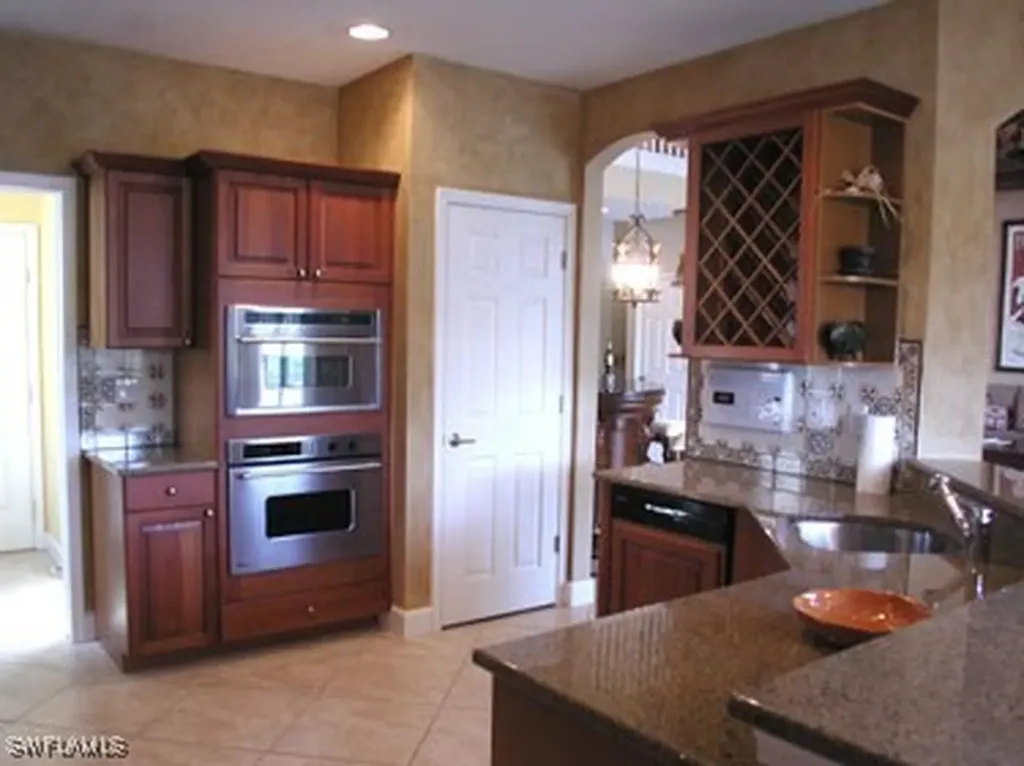 2312 Island Cove Circle Naples FL 34109