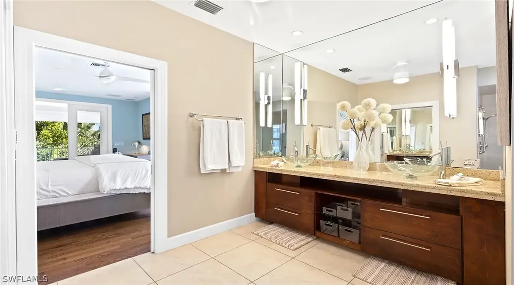 877 7th Street S Naples FL 34102
