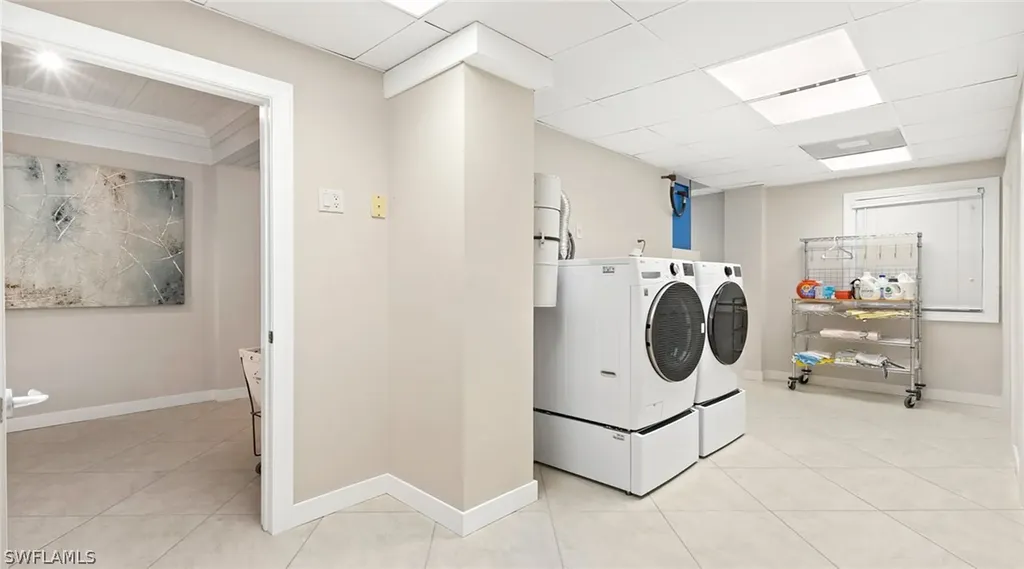 877 7th Street S Naples FL 34102