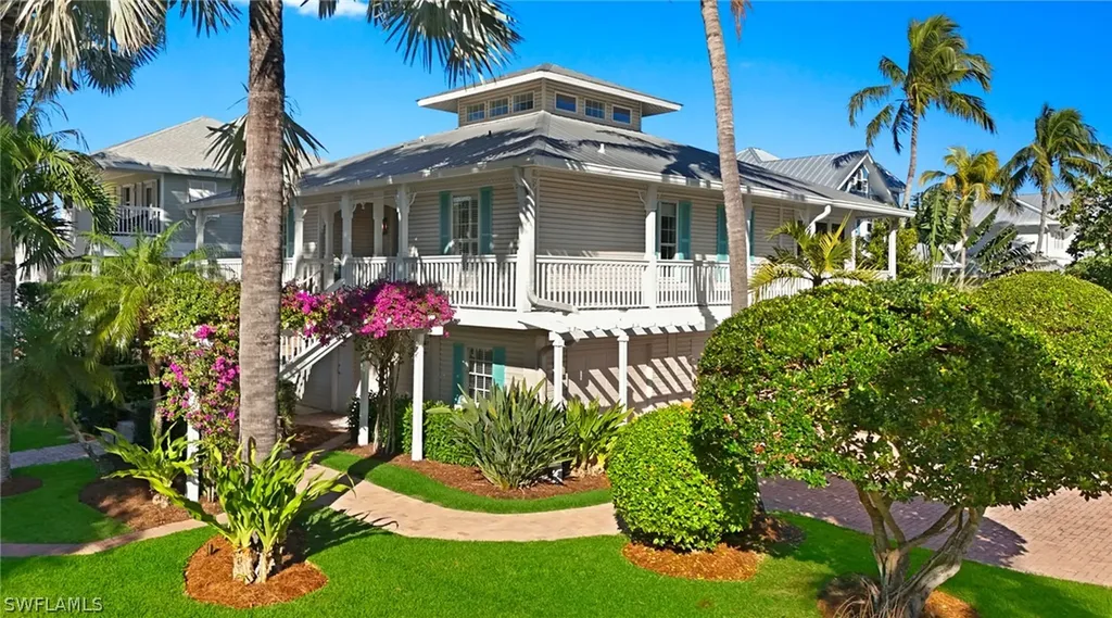 877 7th Street S Naples FL 34102