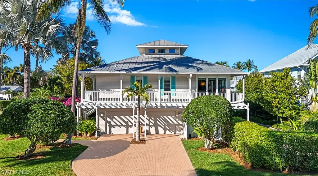 877 7th Street S Naples FL 34102
