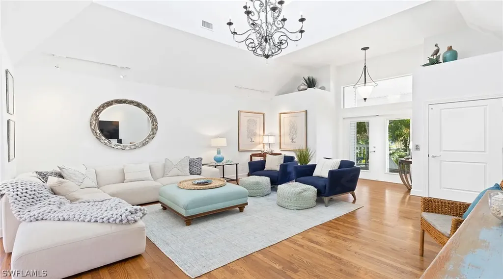 877 7th Street S Naples FL 34102