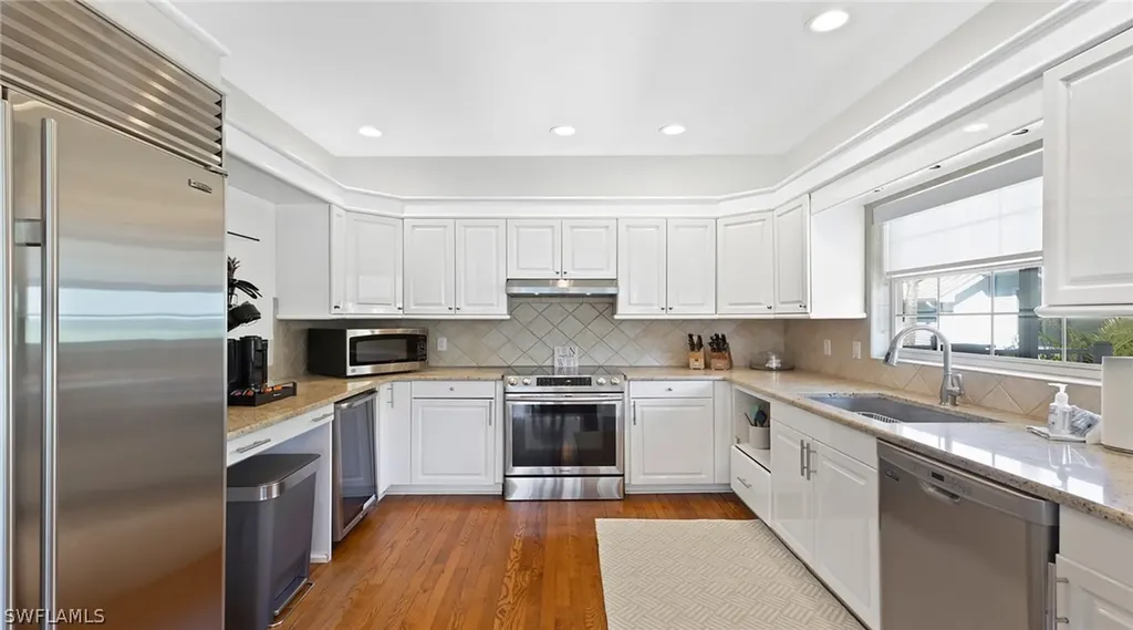 877 7th Street S Naples FL 34102