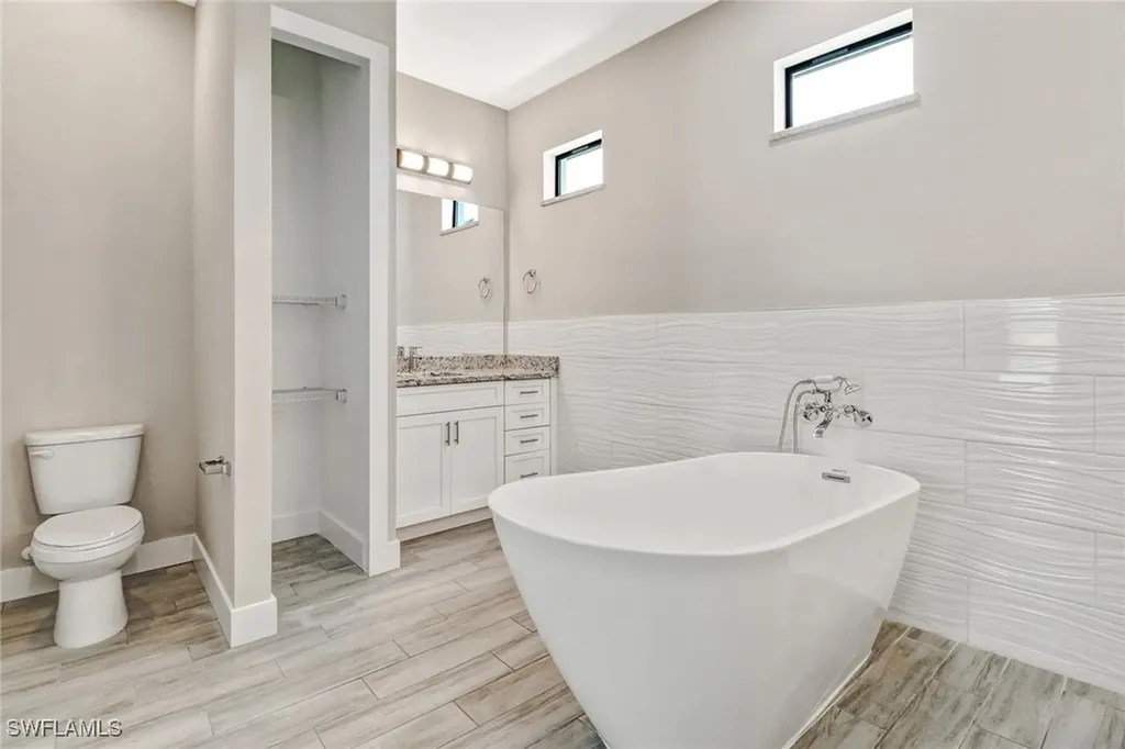 10621 Landau Lane Bonita Springs FL 34135