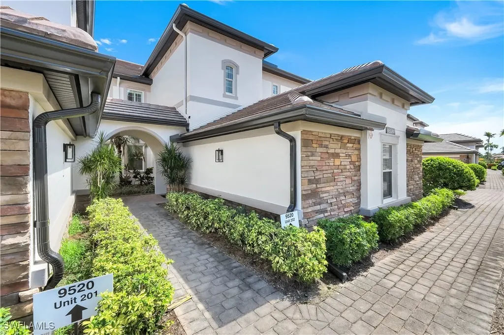 9520 Ironstone Terrace Naples FL 34120