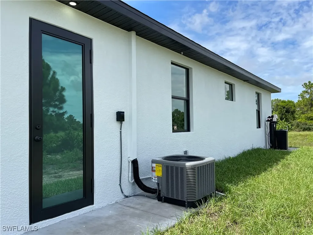 818 Anaconda Avenue S Lehigh Acres FL 33974