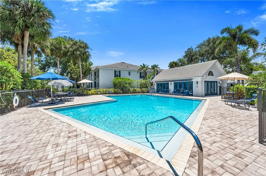 7058 Barrington Circle Naples FL 34108