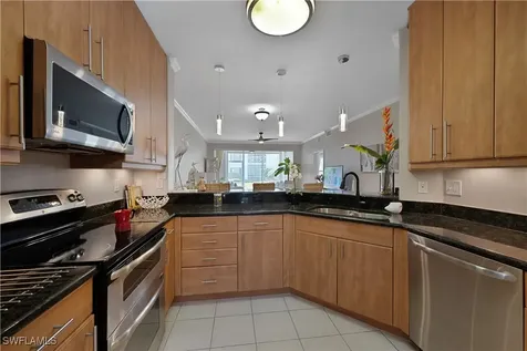 7058 Barrington Circle Naples FL 34108