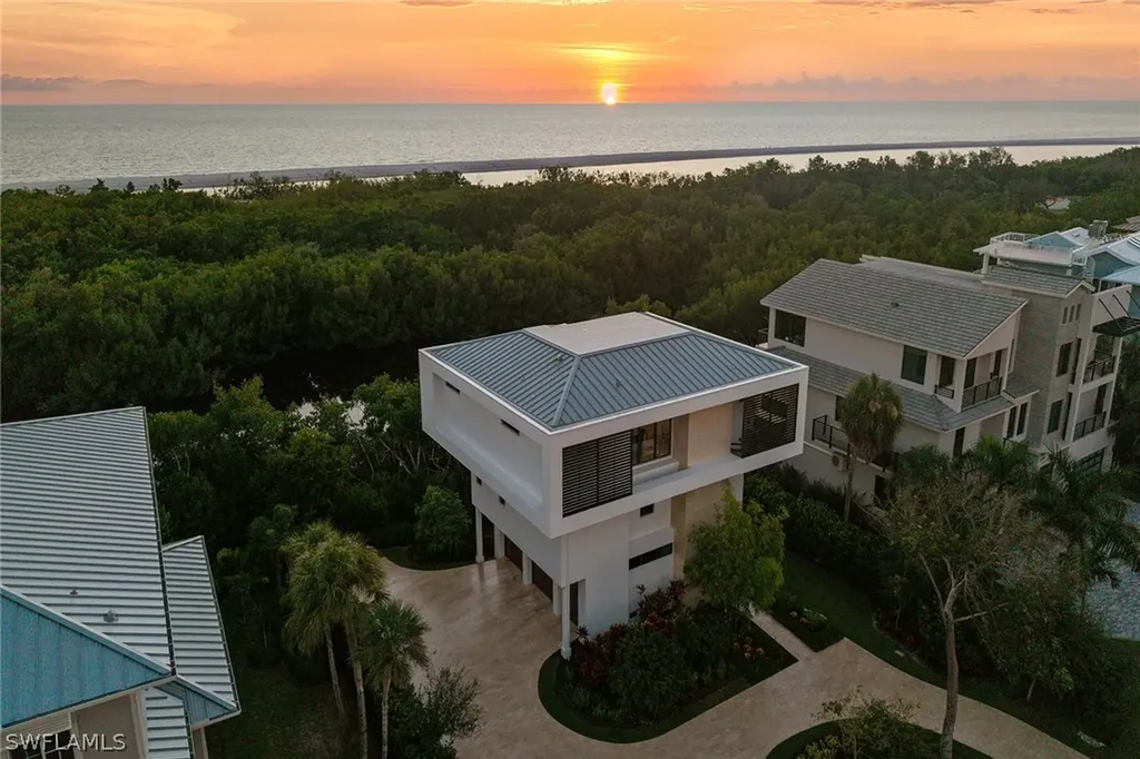 706 Waterside Drive Marco Island FL 34145