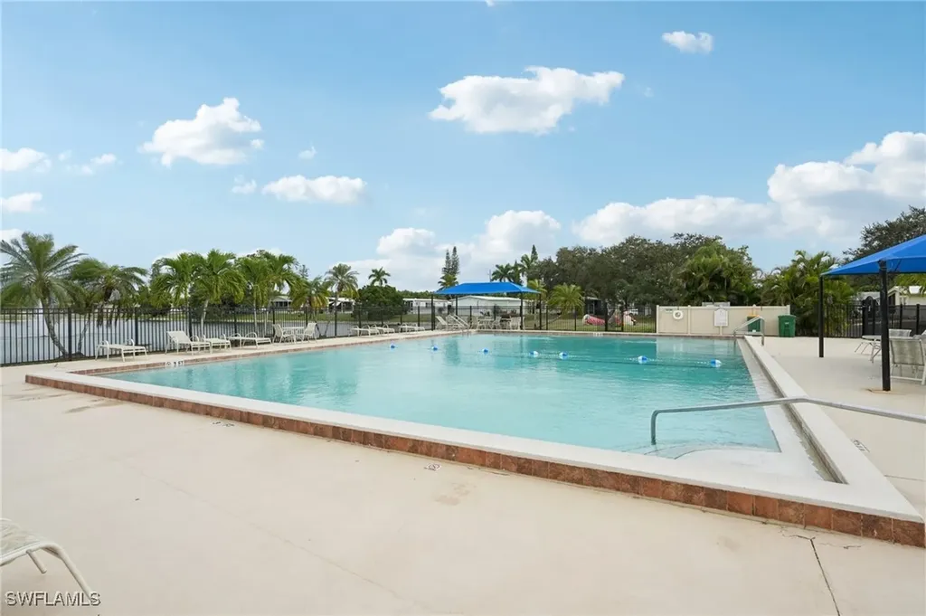 53 Grosbeak Lane Naples FL 34114