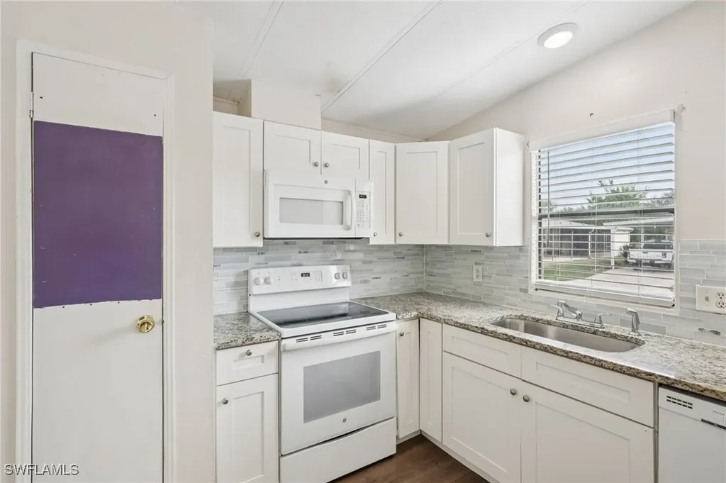 53 Grosbeak Lane Naples FL 34114