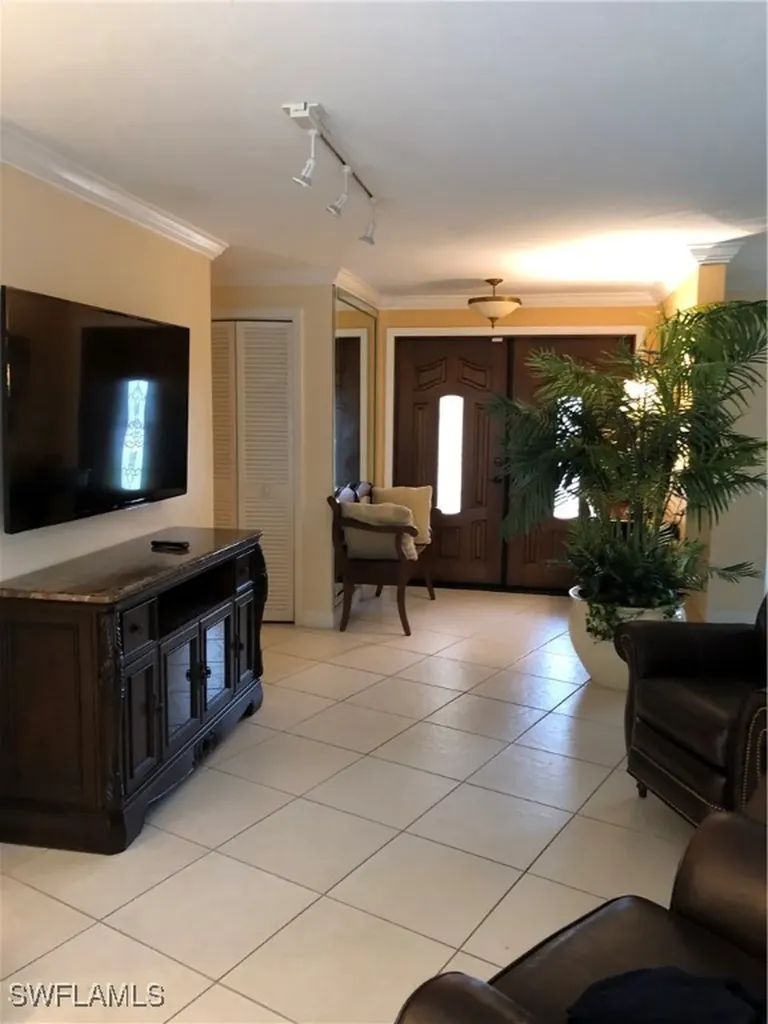 550 Forest Hills Boulevard Naples FL 34113
