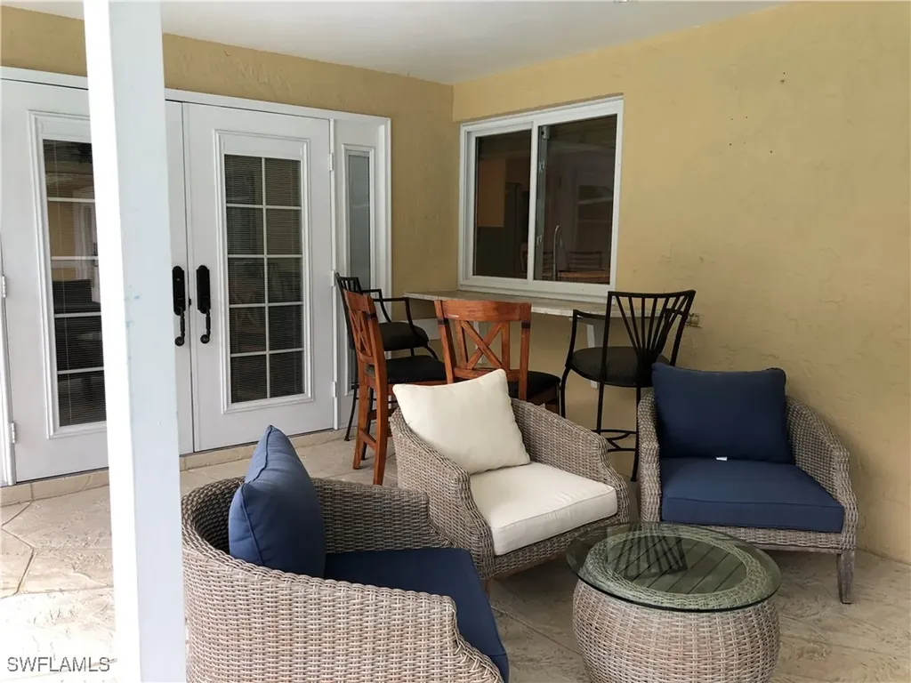 550 Forest Hills Boulevard Naples FL 34113