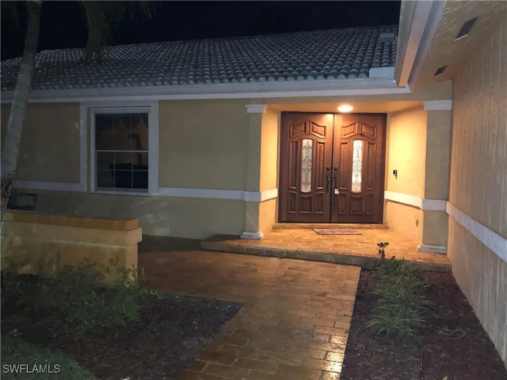 550 Forest Hills Boulevard Naples FL 34113