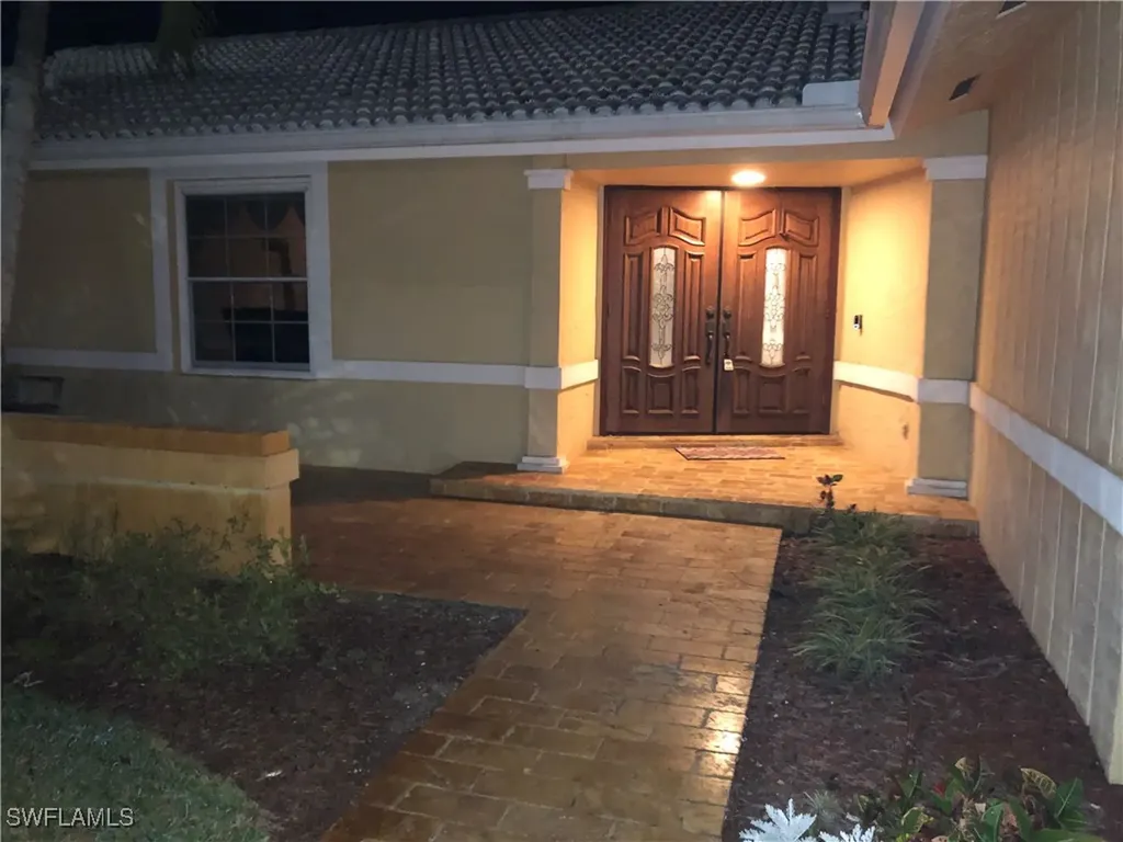 550 Forest Hills Boulevard Naples FL 34113