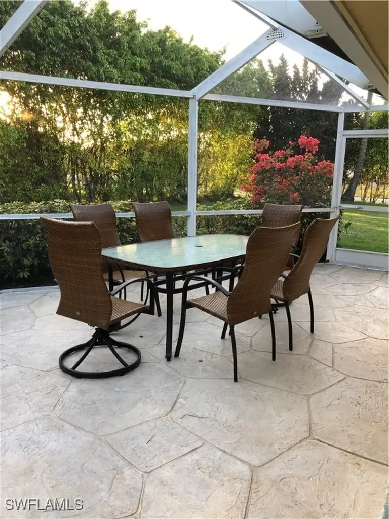 550 Forest Hills Boulevard Naples FL 34113