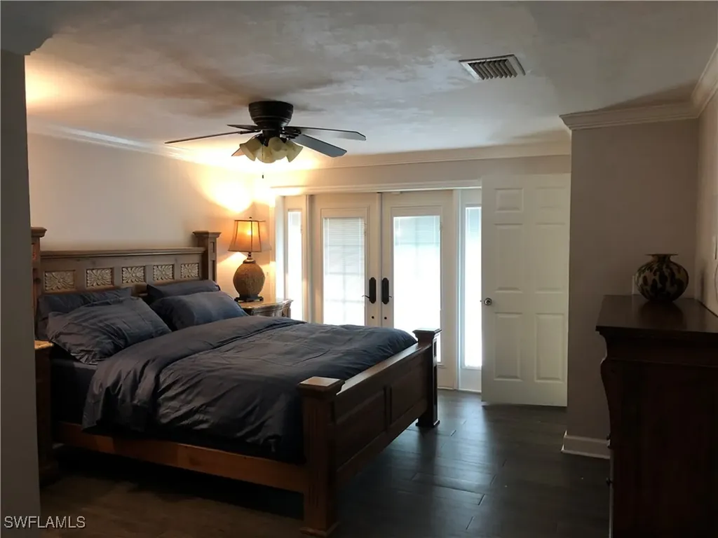 550 Forest Hills Boulevard Naples FL 34113