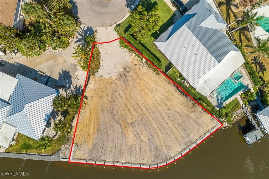 3164 Lakeview Drive Naples FL 34112