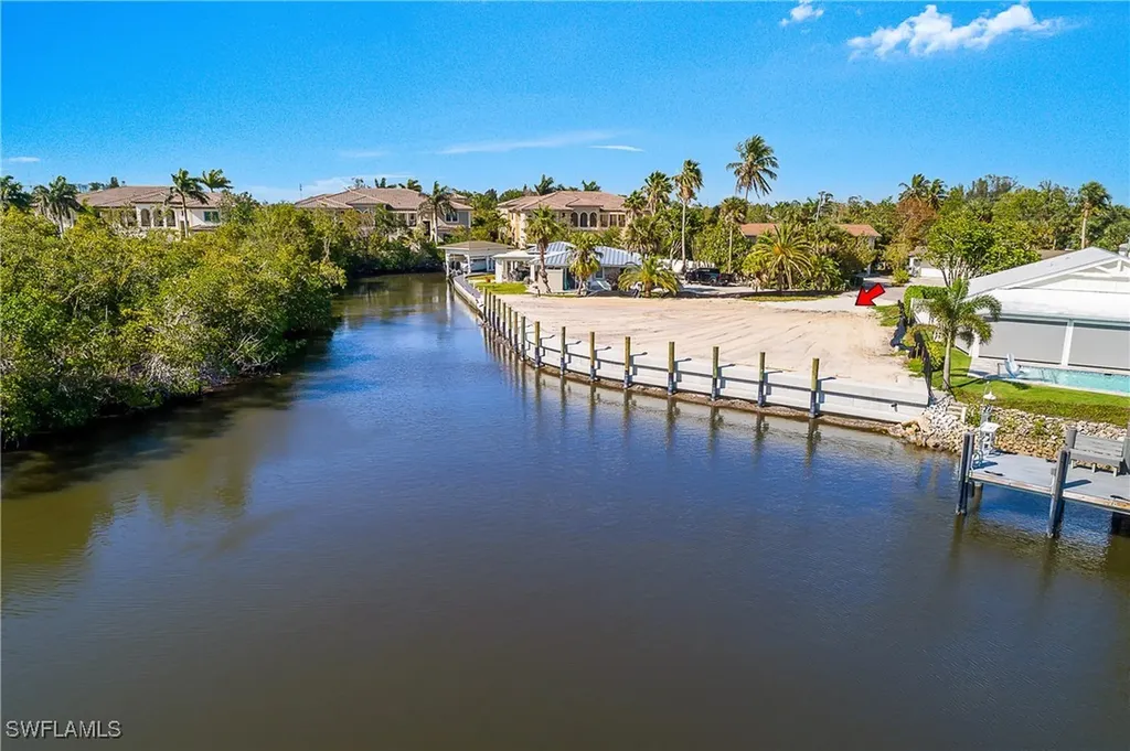 3164 Lakeview Drive Naples FL 34112