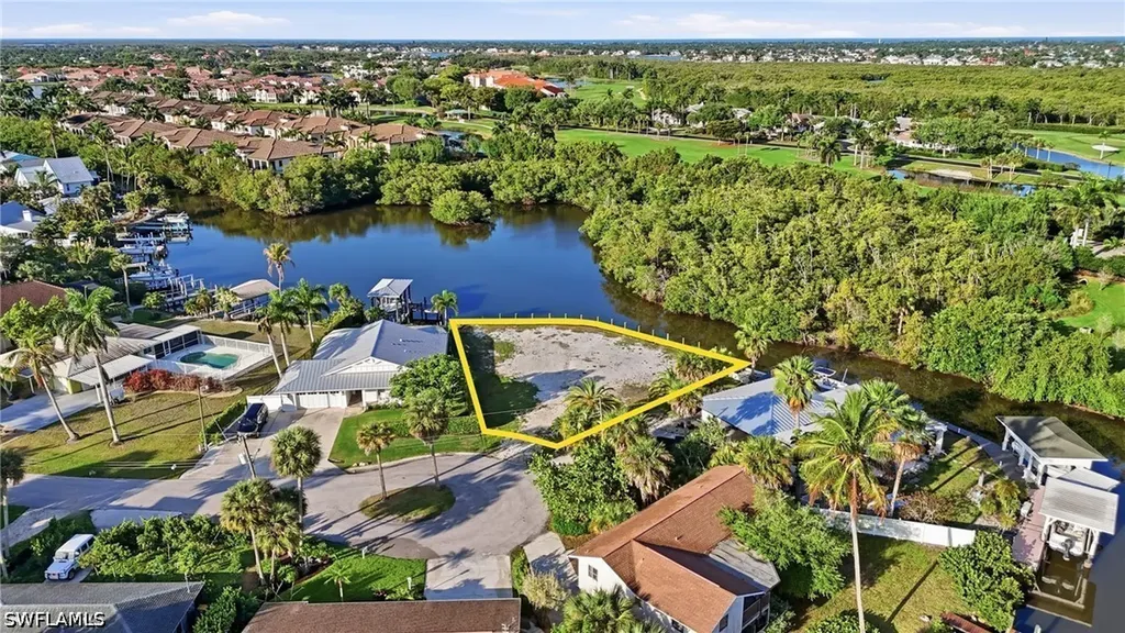 3164 Lakeview Drive Naples FL 34112