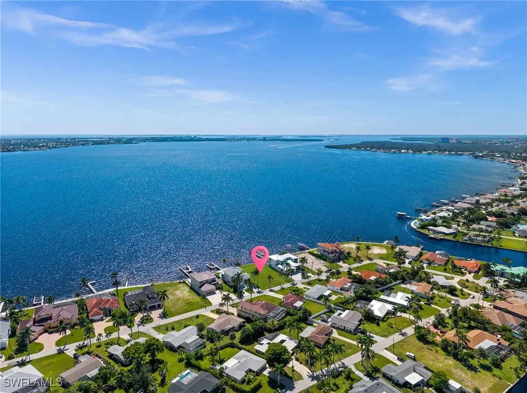 1020 Dolphin Drive Cape Coral FL 33904