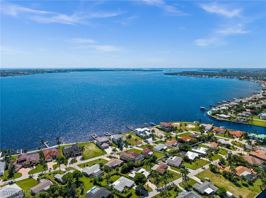 1020 Dolphin Drive Cape Coral FL 33904