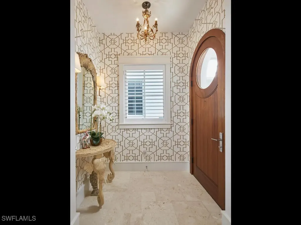 909 10th Avenue S Naples FL 34102
