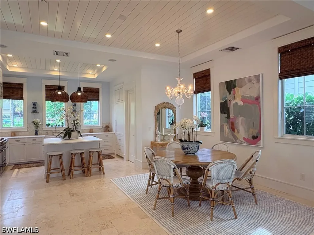 909 10th Avenue S Naples FL 34102