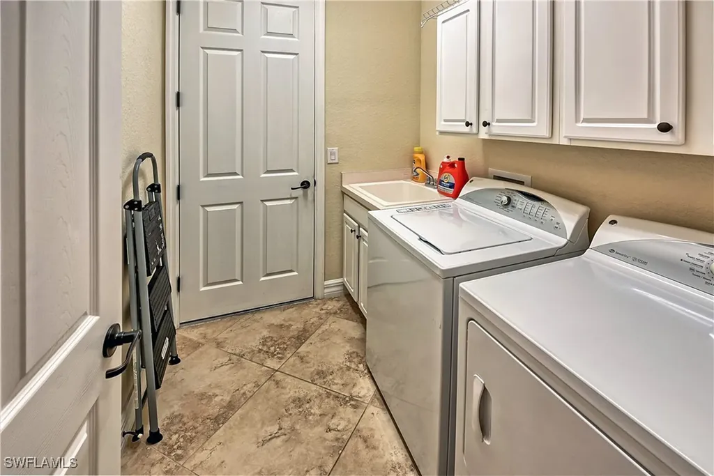 9215 Veneto Lane Naples FL 34113