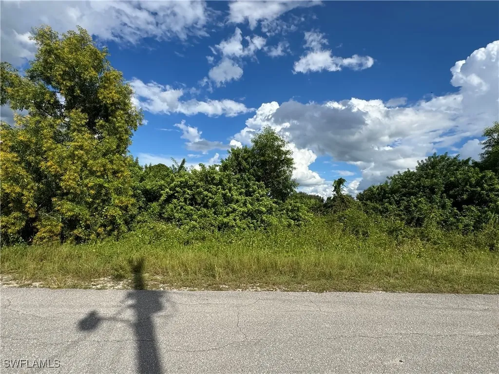 3913 14th Street SW Lehigh Acres FL 33976
