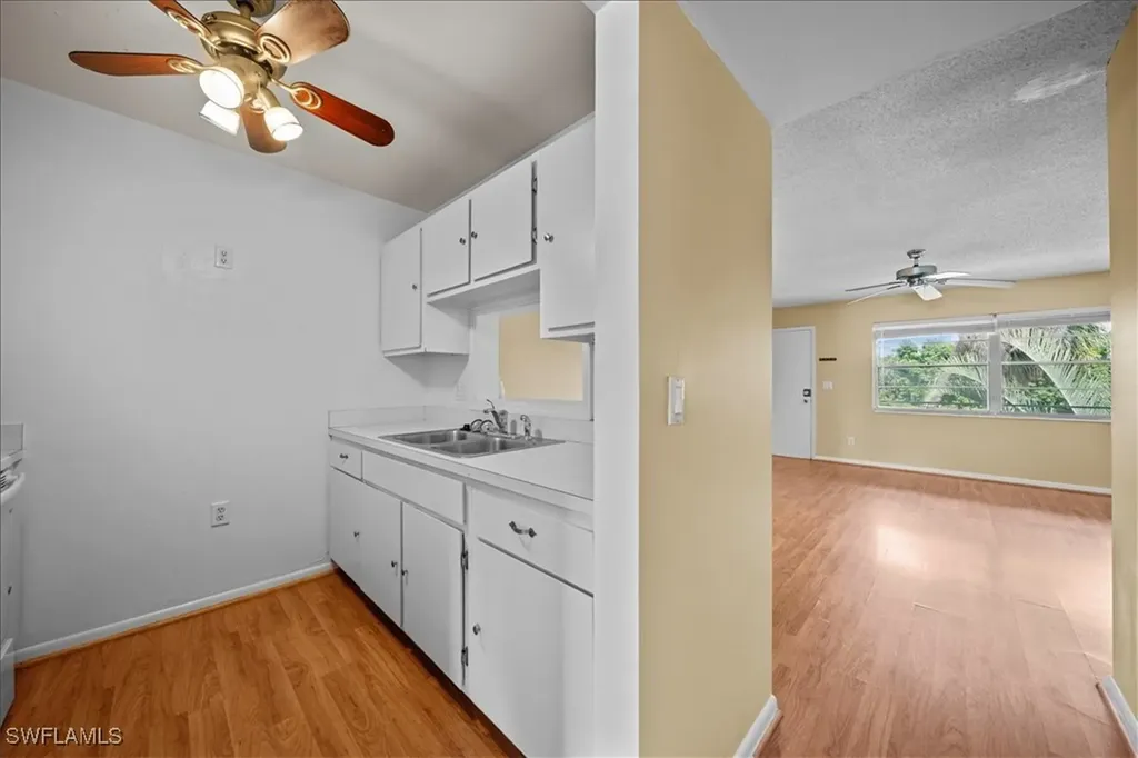 3225 E Riverside Drive Fort Myers FL 33916