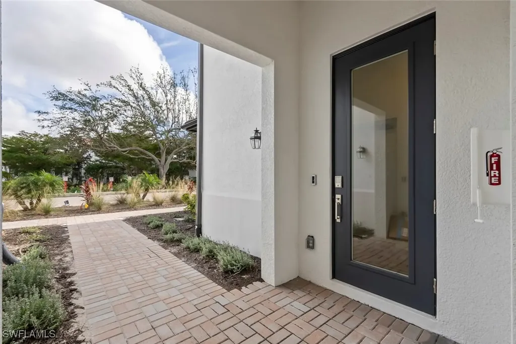 16889 Fairgrove Way Naples FL 34110