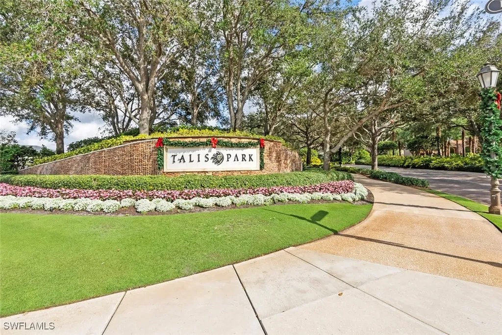 16889 Fairgrove Way Naples FL 34110